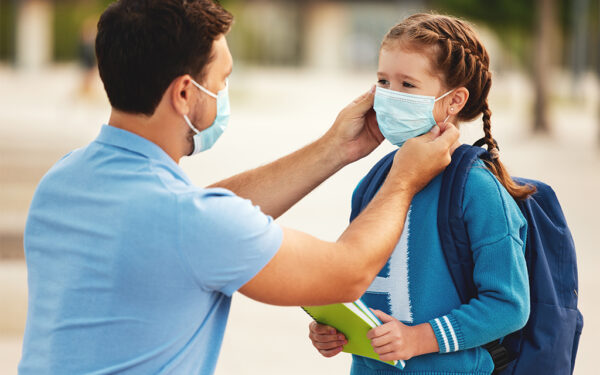 📢 ¡ALERTA EN GUAYAQUIL Y QUITO! 😷 ESCACEZ Y AUMENTO EXCESIVO DE PRECIOS EN MASCARILLAS TRAS ANUNCIO DEL MINISTERIO DE EDUCACIÓN