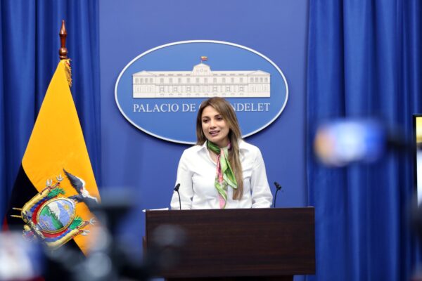 🔴 GOBIERDO EN SILENCIO: 8 ESCÁNDALOS SIN RESPUESTA QUE AGRAVAN LA CRISIS DE CONFIANZA